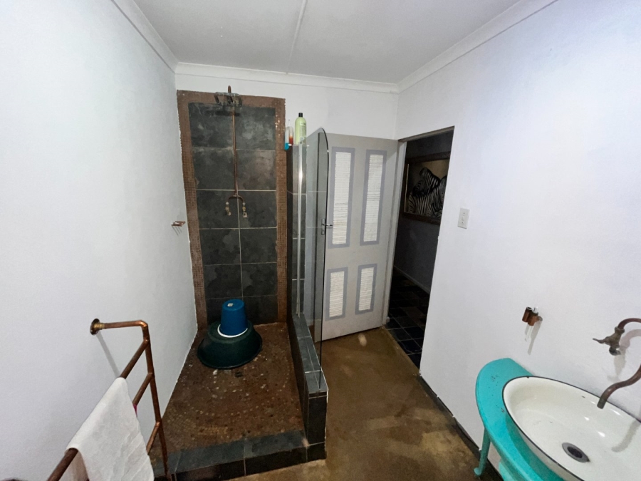 4 Bedroom Property for Sale in Noorsekloof Eastern Cape